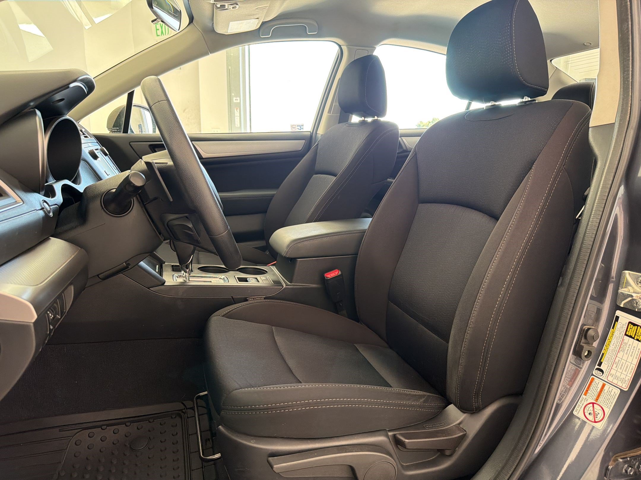 Legacy 2.5i Sedan