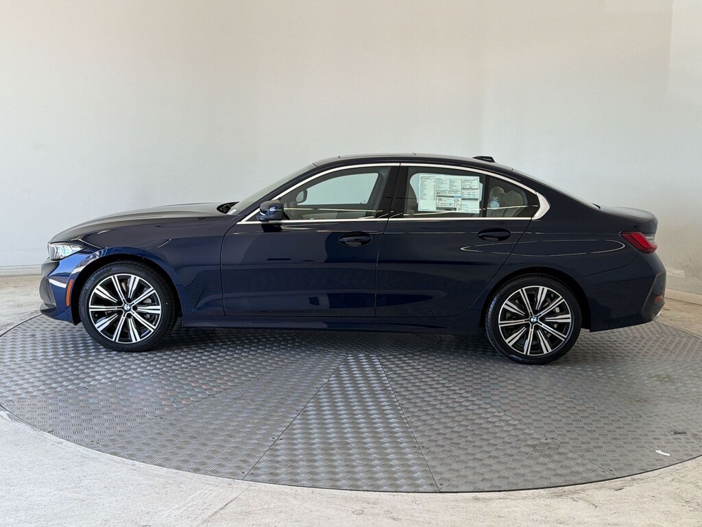 New 2026 BMW 330i xDrive Sedan