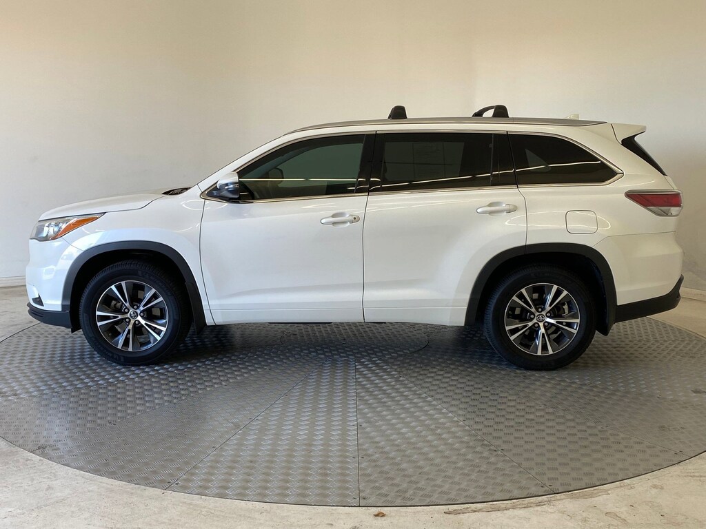 Used 2016 Toyota Highlander XLE SUV
