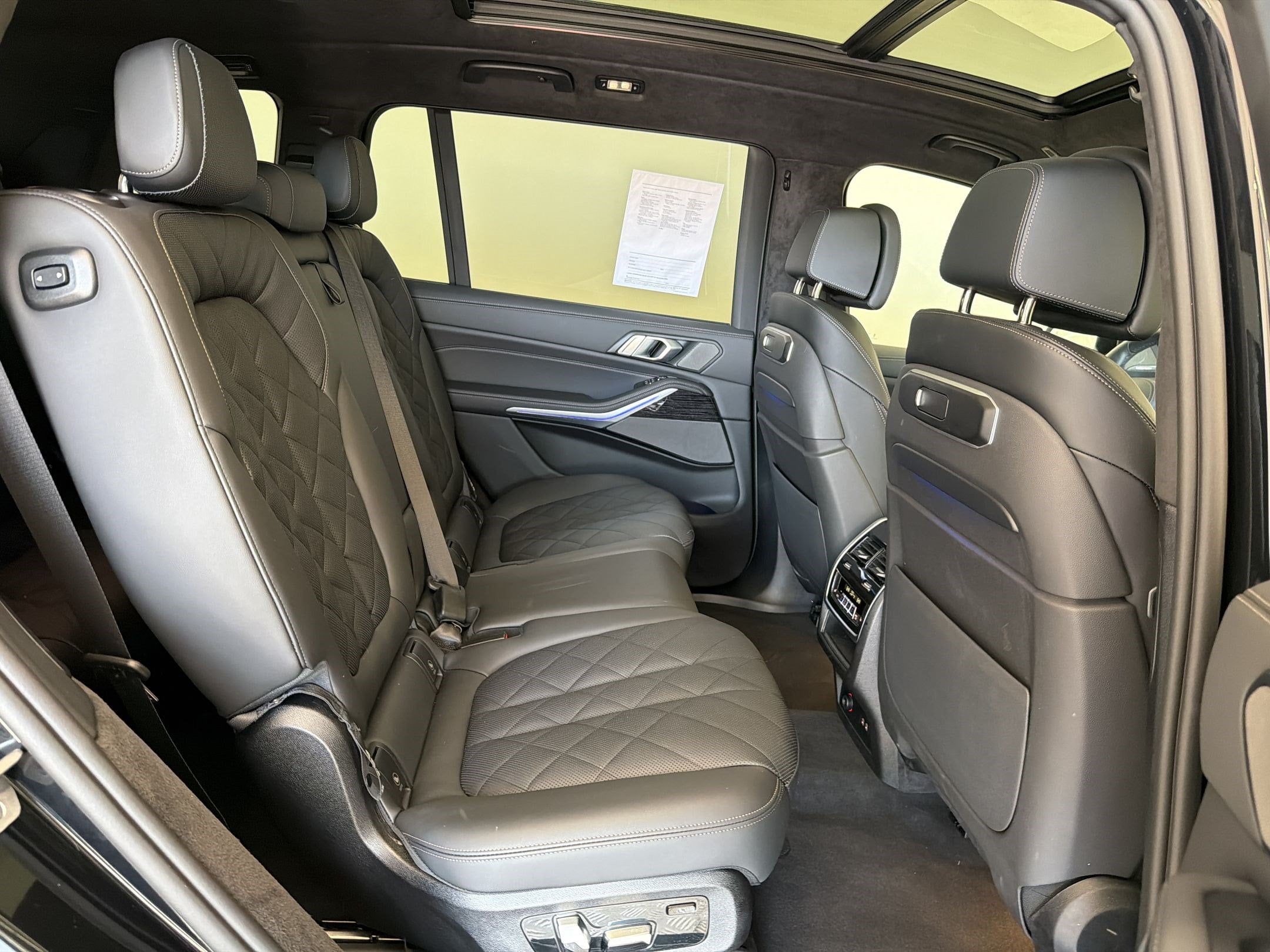 2026 BMW X7 40i - Photo 31