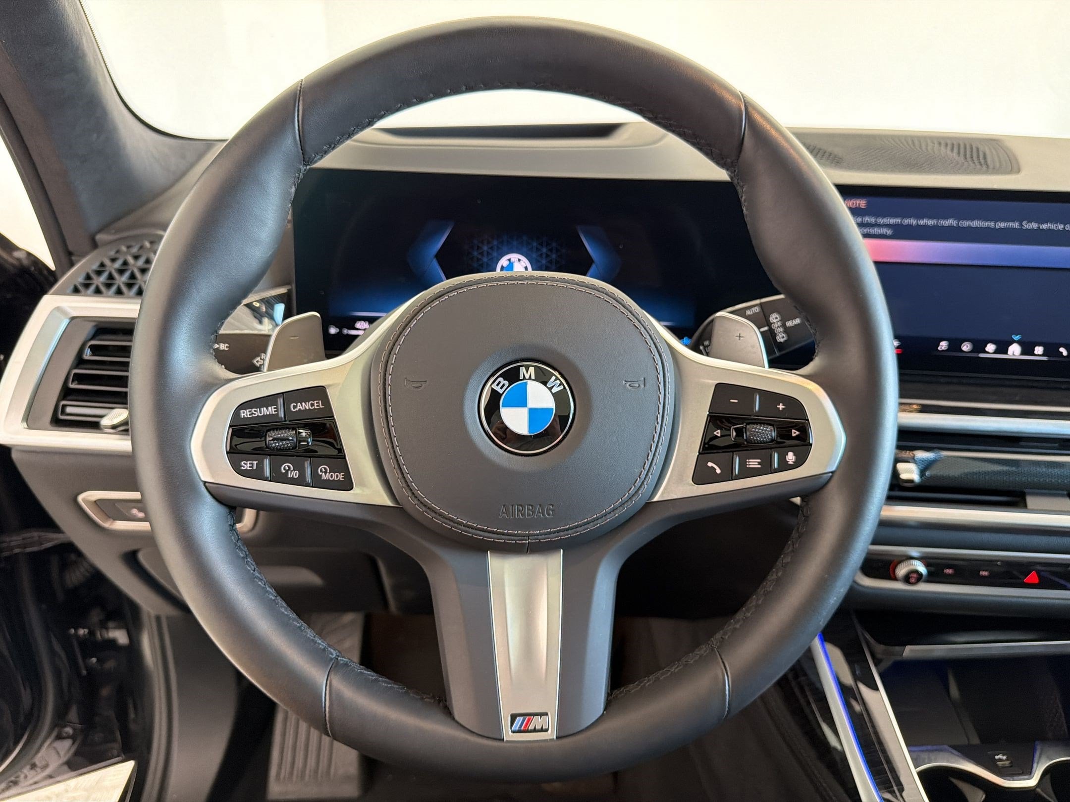 2026 BMW X7 40i - Photo 11