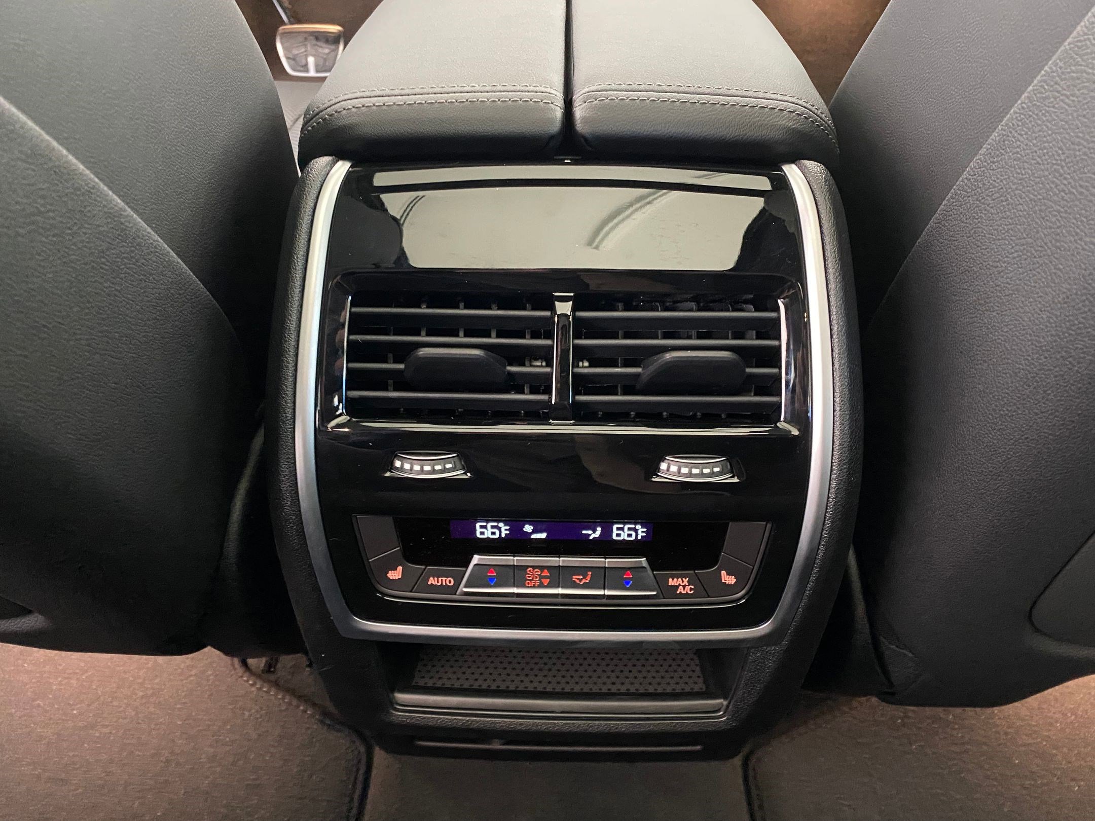 2026 BMW X5 M60i - Photo 29
