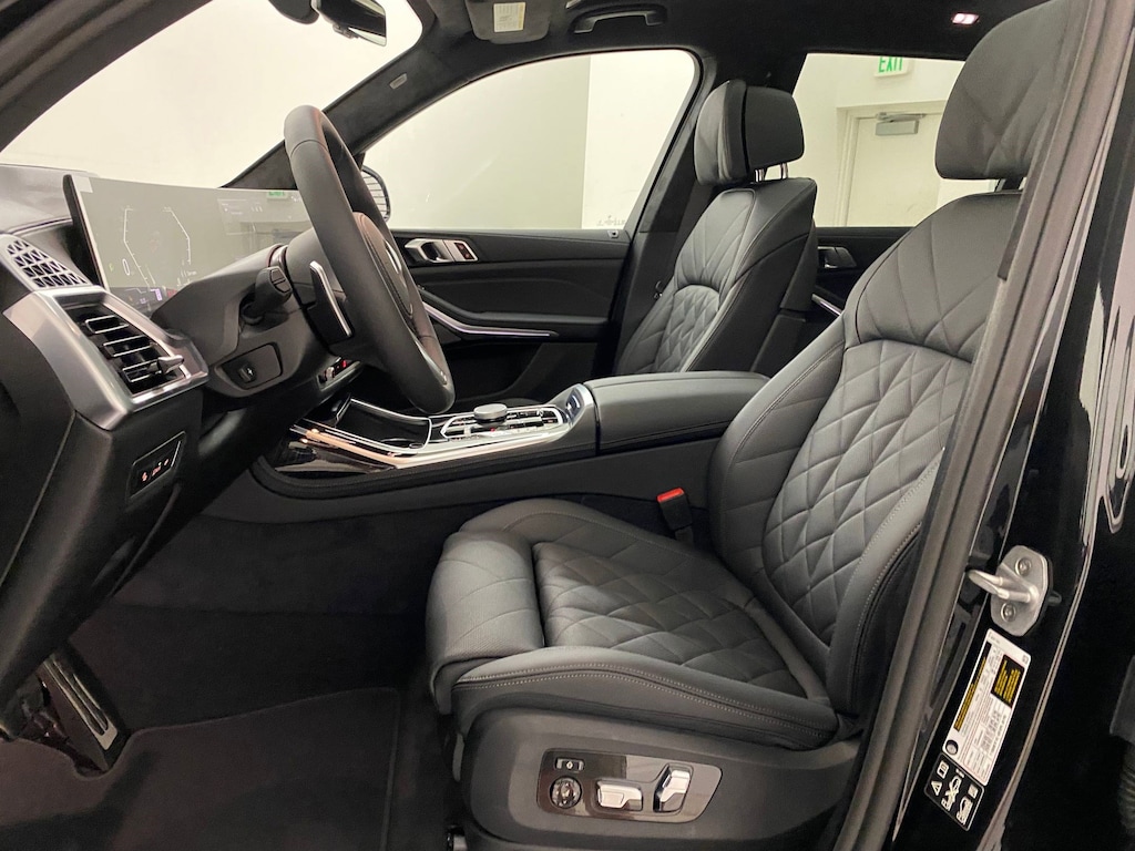 New 2026 BMW X7 xDrive40i SUV