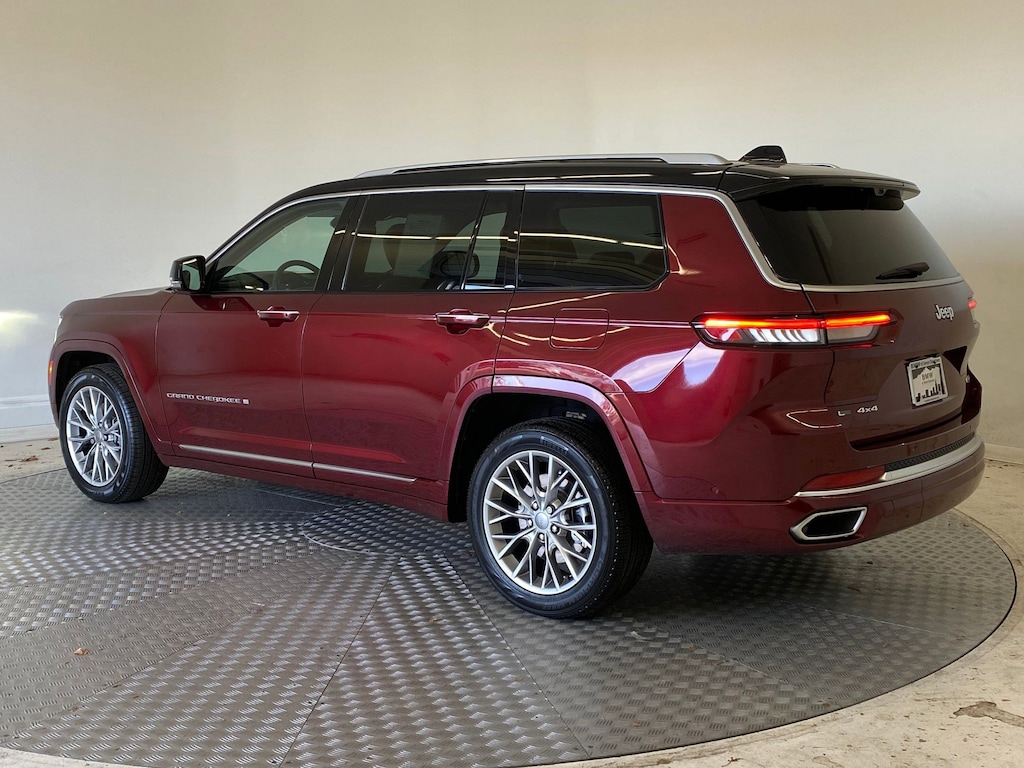 Used 2022 Jeep New Grand Cherokee Summit SUV