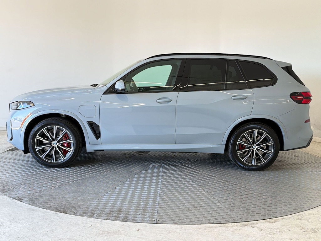 New 2026 BMW X5 PHEV xDrive50e SUV