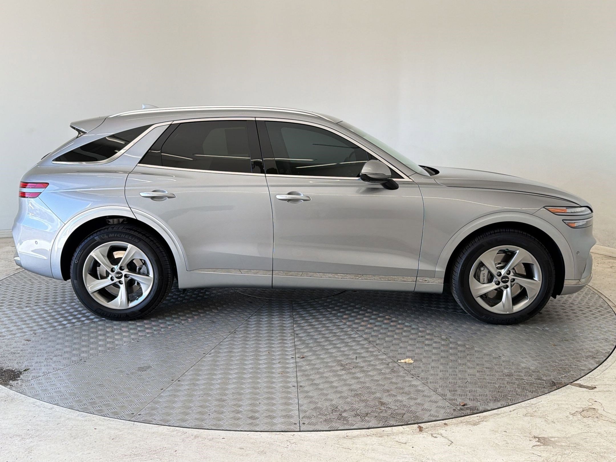 GV70 2.5T Advanced SUV