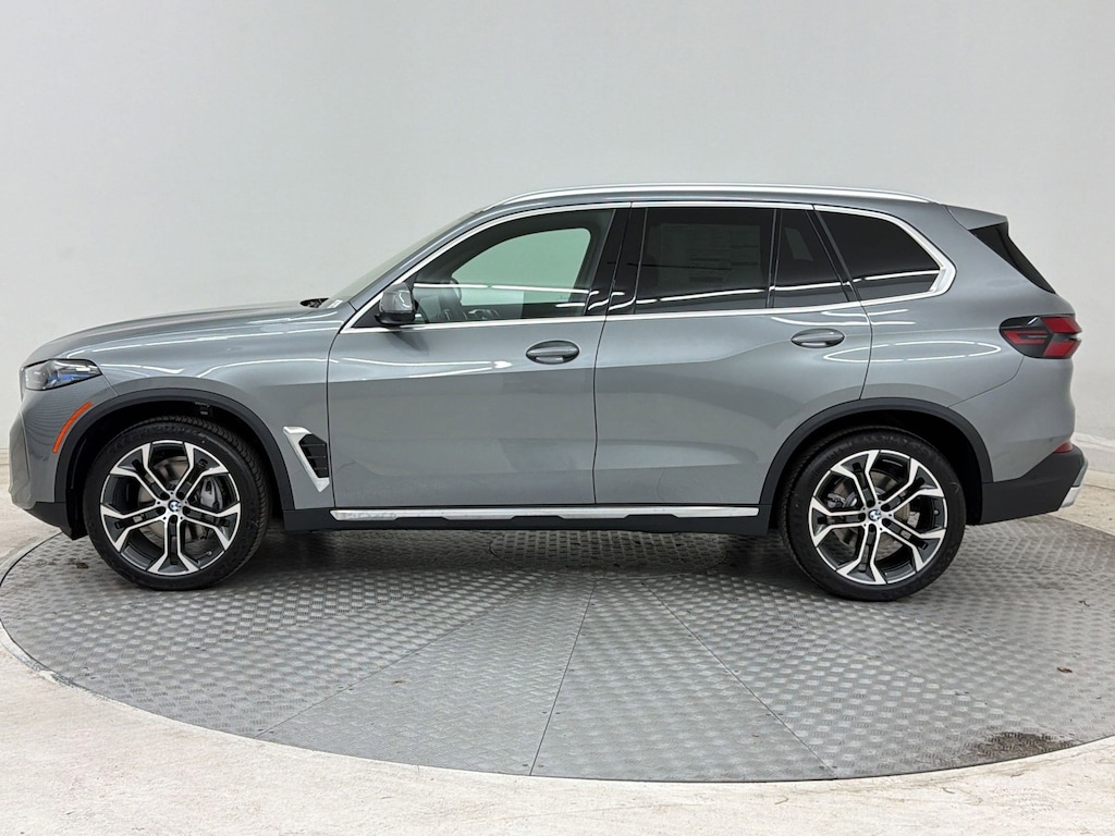 New 2026 BMW X5 xDrive40i SUV