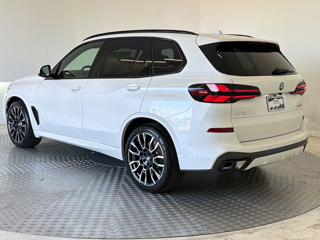 New 2026 BMW X5 PHEV xDrive50e SUV