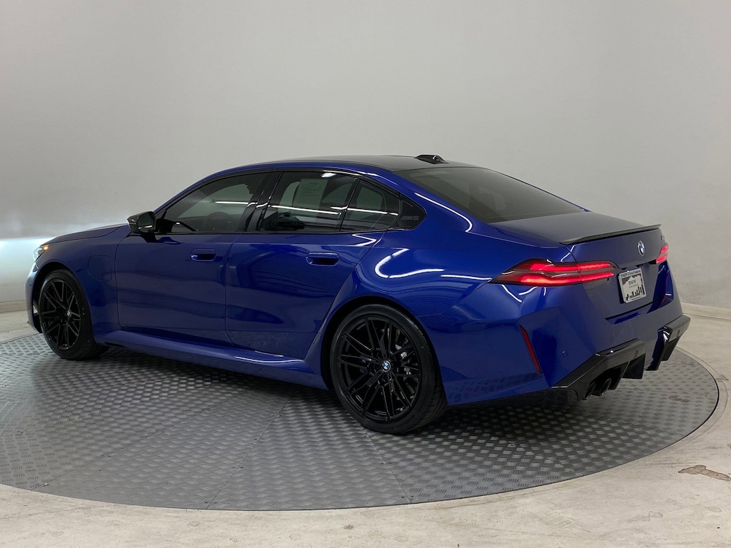 Used 2025 BMW M5  Sedan
