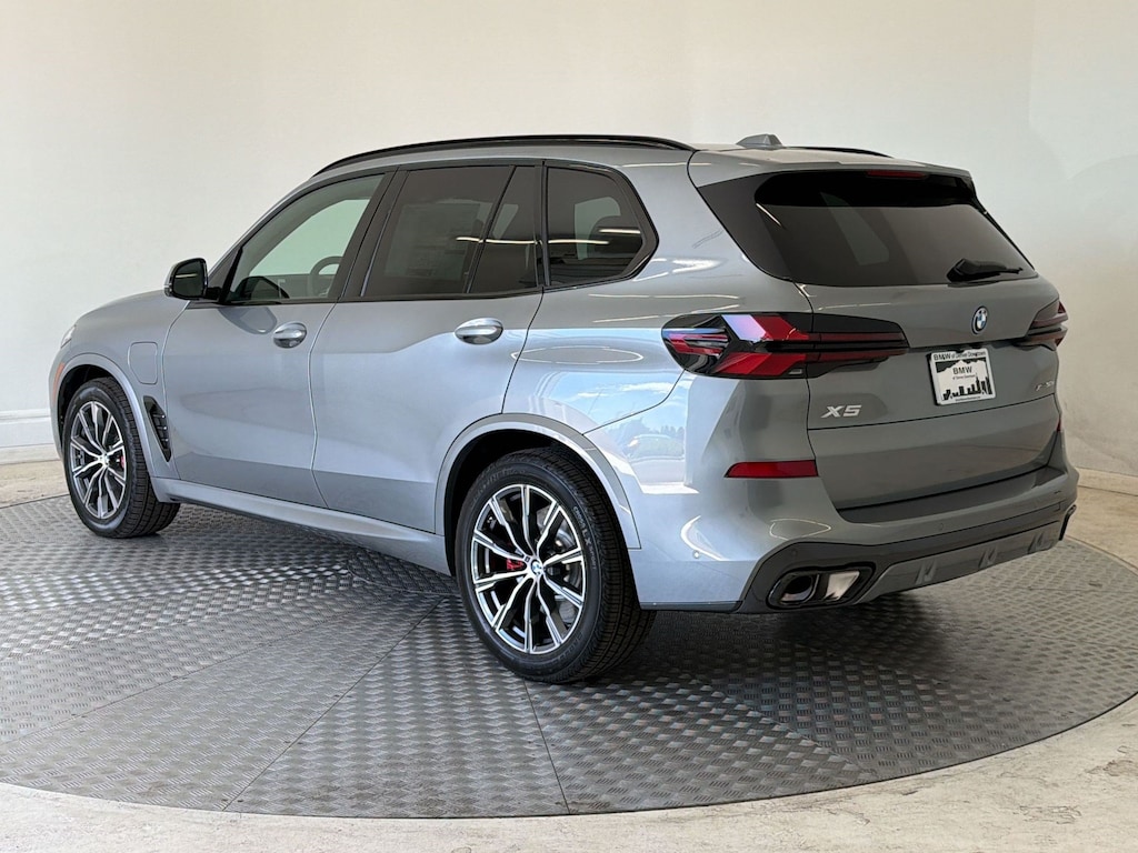 New 2026 BMW X5 PHEV xDrive50e SUV