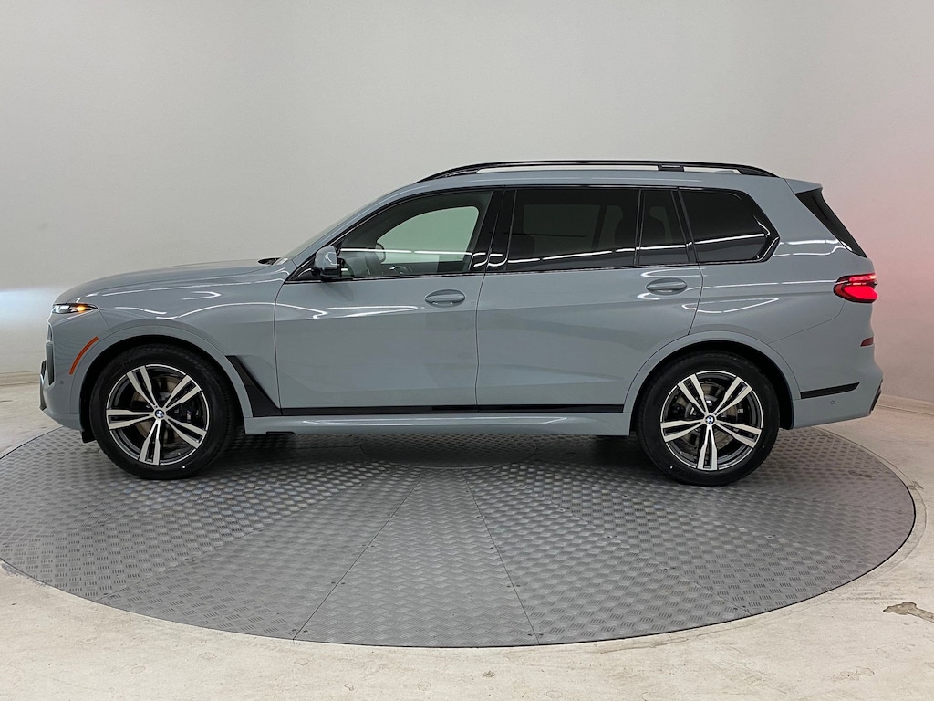 New 2026 BMW X7 xDrive40i SUV