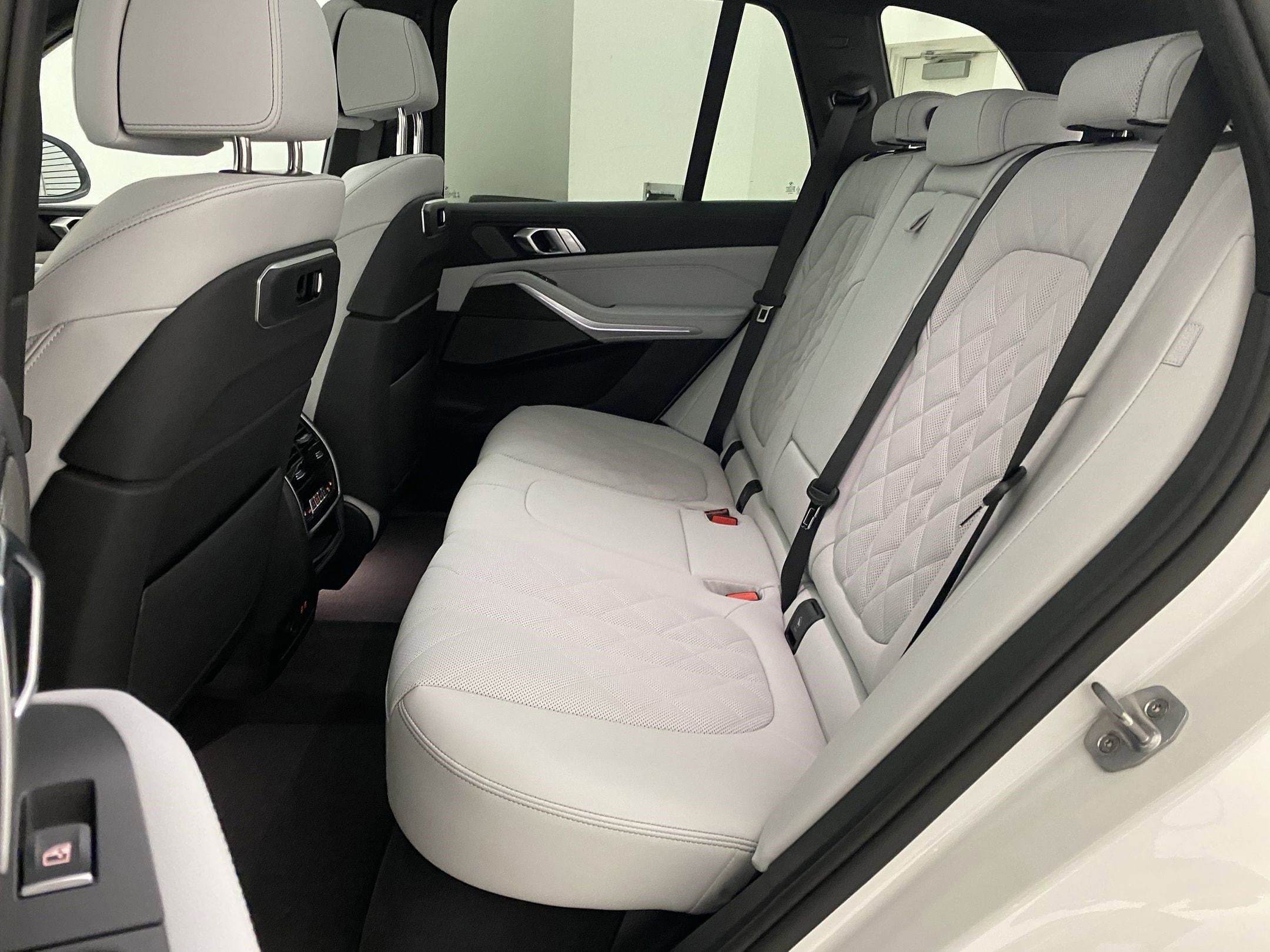 2026 BMW X5 50e - Photo 13