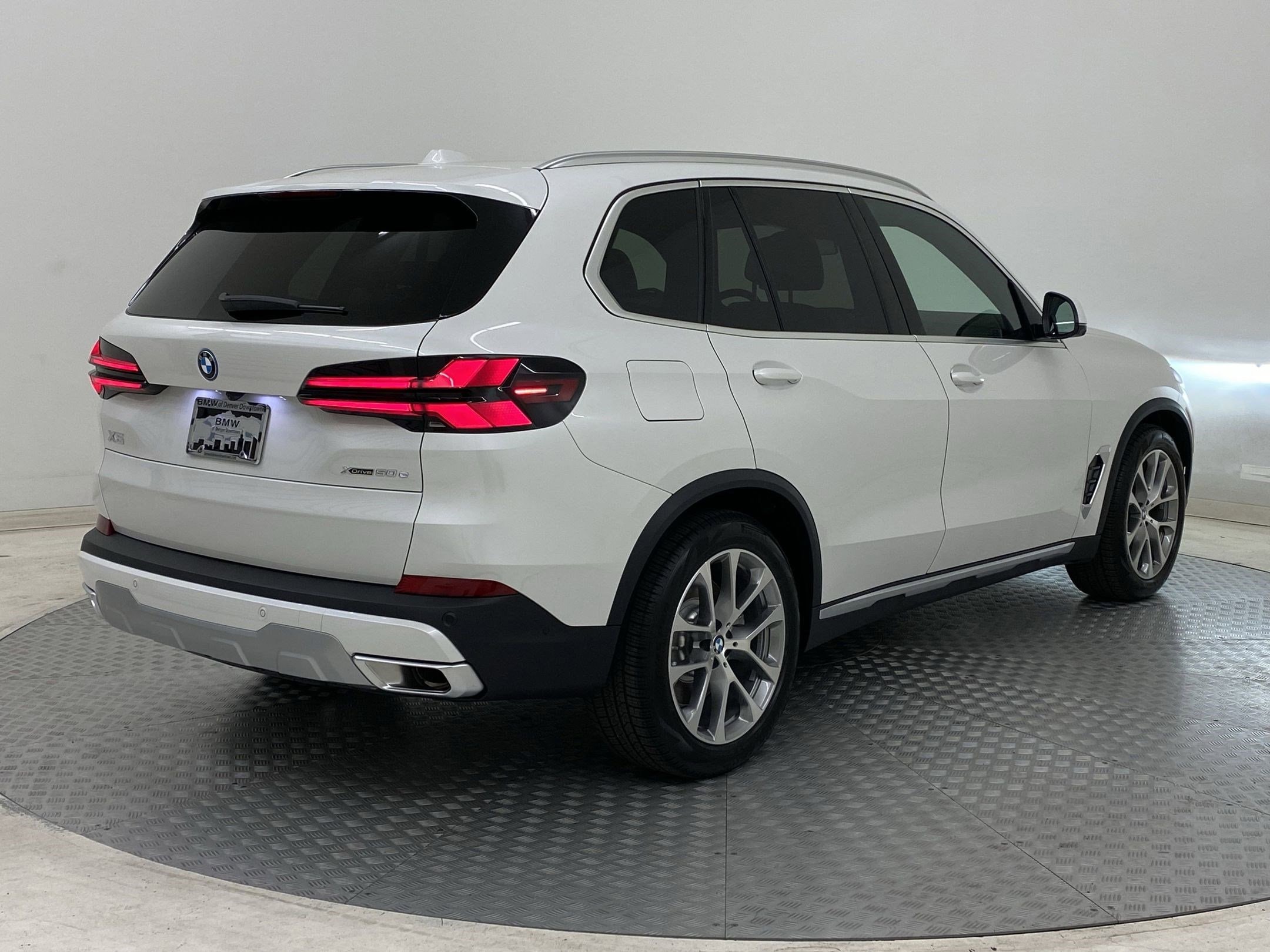 2026 BMW X5 50e - Photo 8