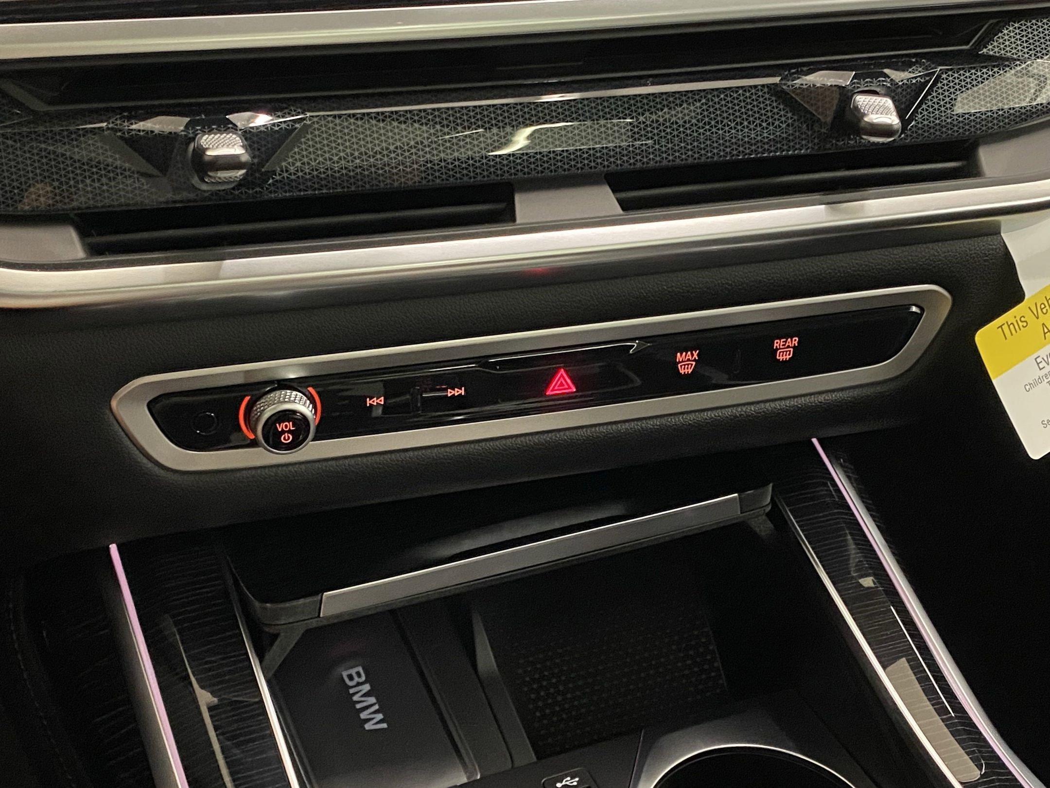 2026 BMW X7 40i - Photo 27