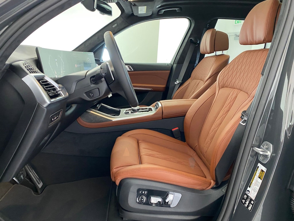 New 2026 BMW X7 xDrive40i SUV