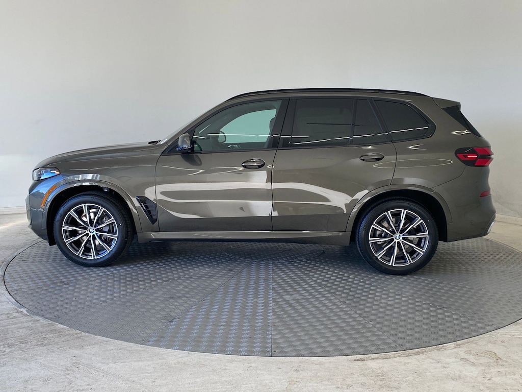 New 2026 BMW X5 xDrive40i SUV