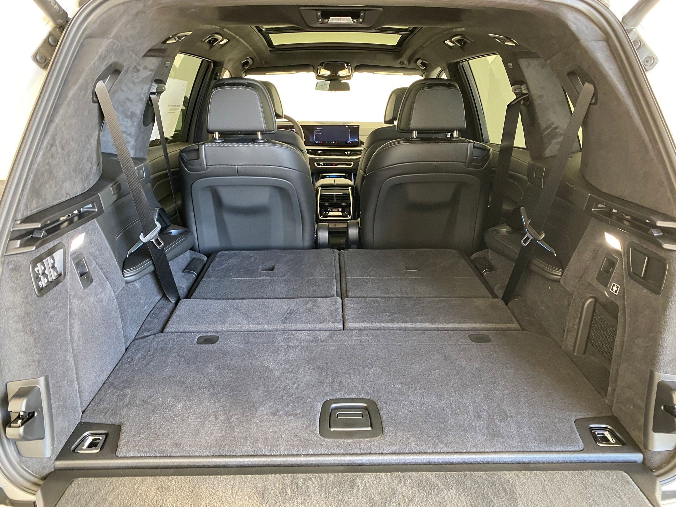2026 BMW X7 M60i - Photo 32
