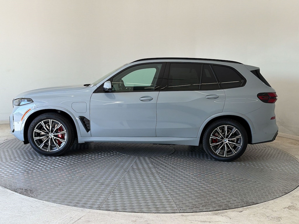 New 2026 BMW X5 PHEV xDrive50e SUV