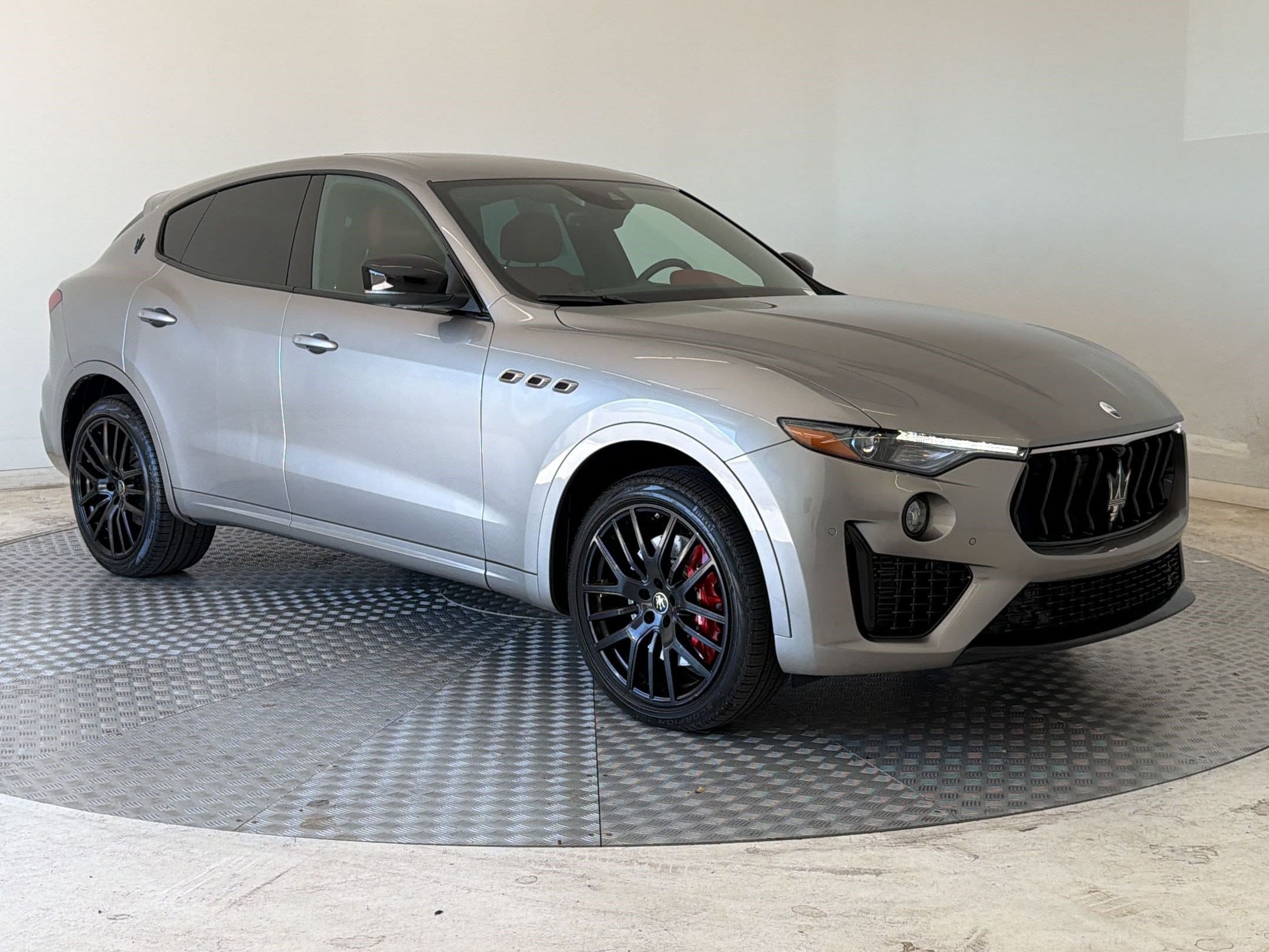 Levante Modena SUV