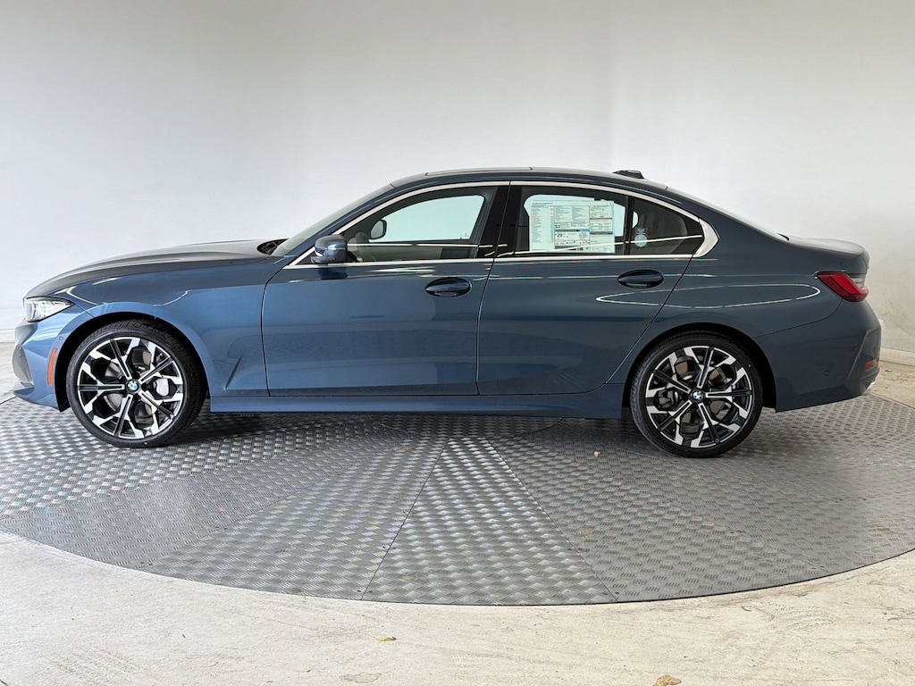 New 2026 BMW 330i xDrive Sedan