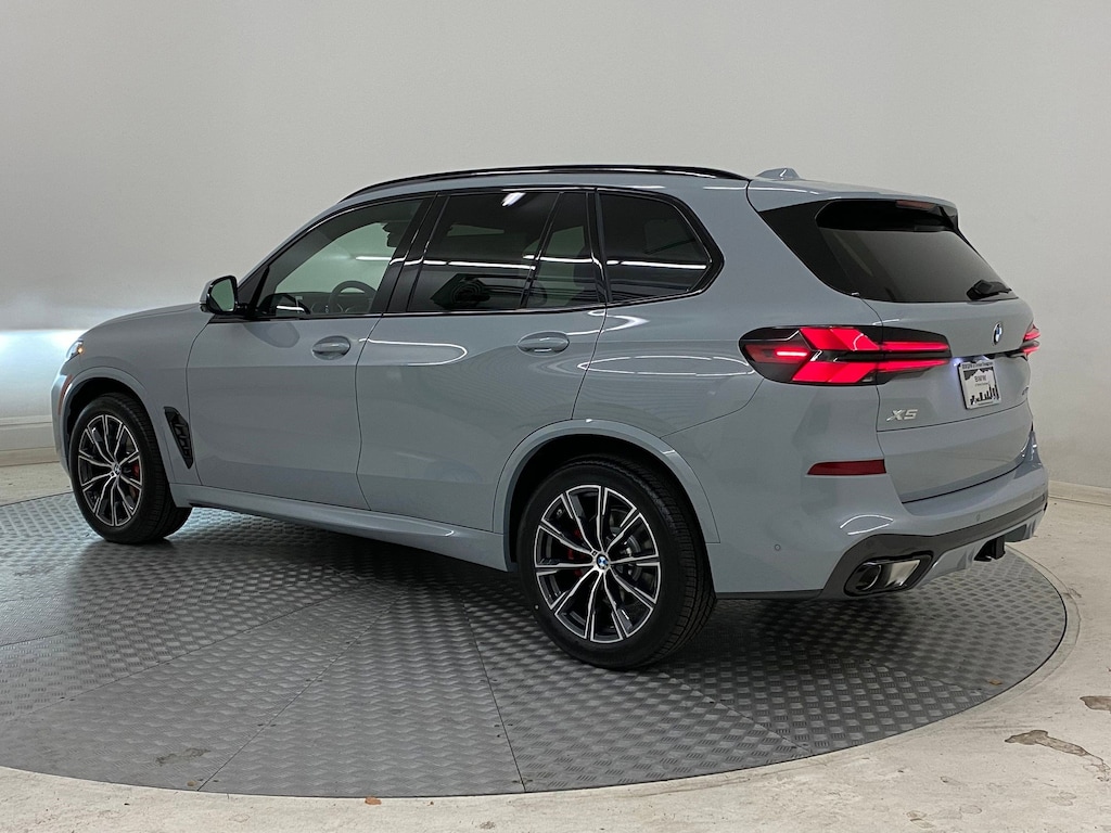 New 2026 BMW X5 xDrive40i SUV
