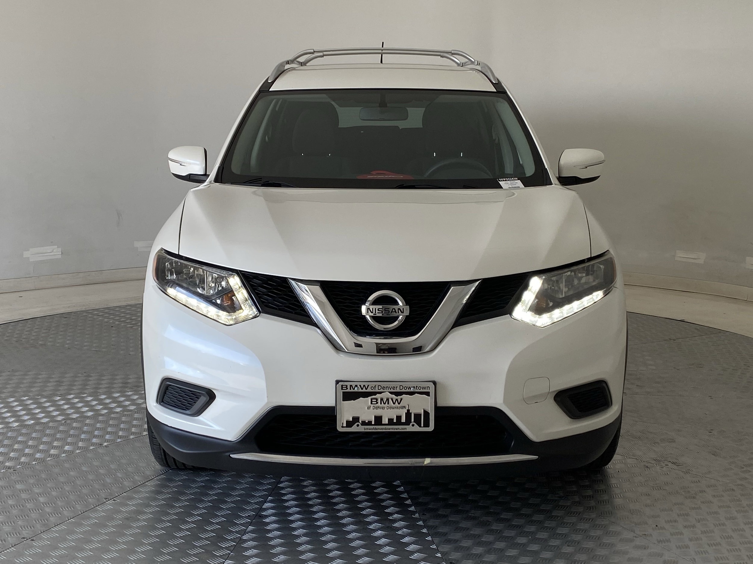 Used 2015 Nissan Rogue SV with VIN KNMAT2MVXFP552439 for sale in Denver, CO