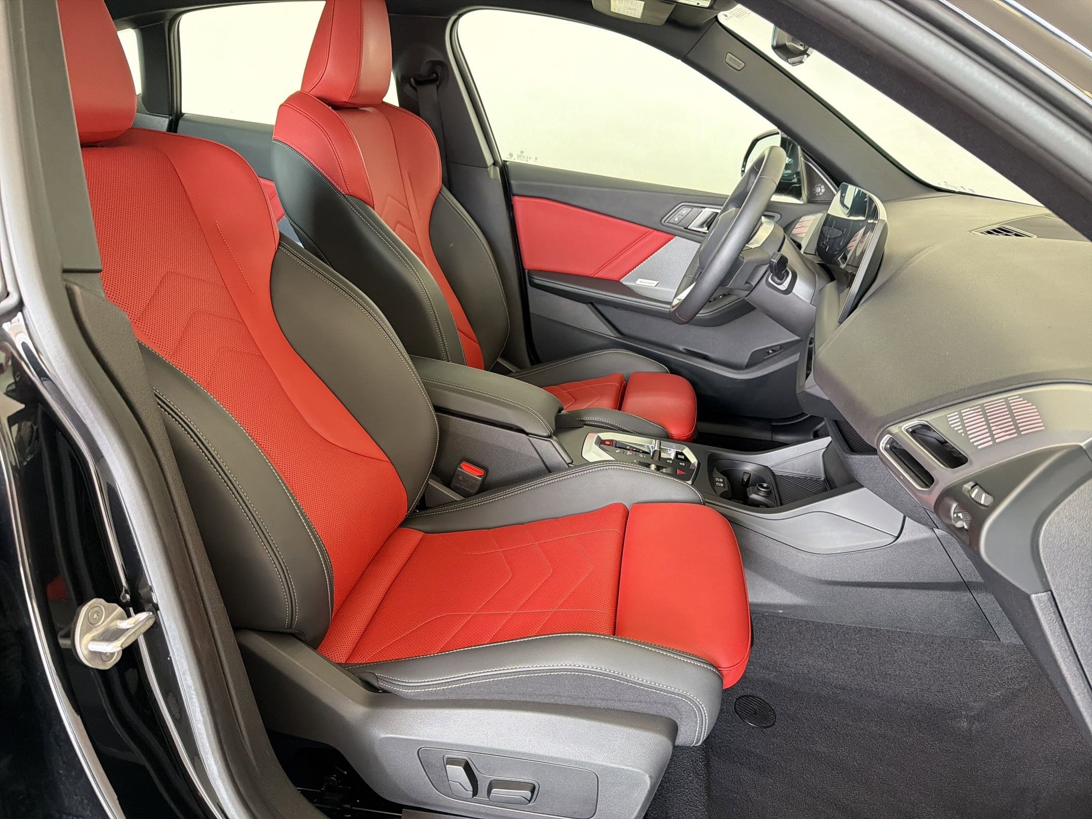 2025 BMW 2 Series 228 - Photo 31