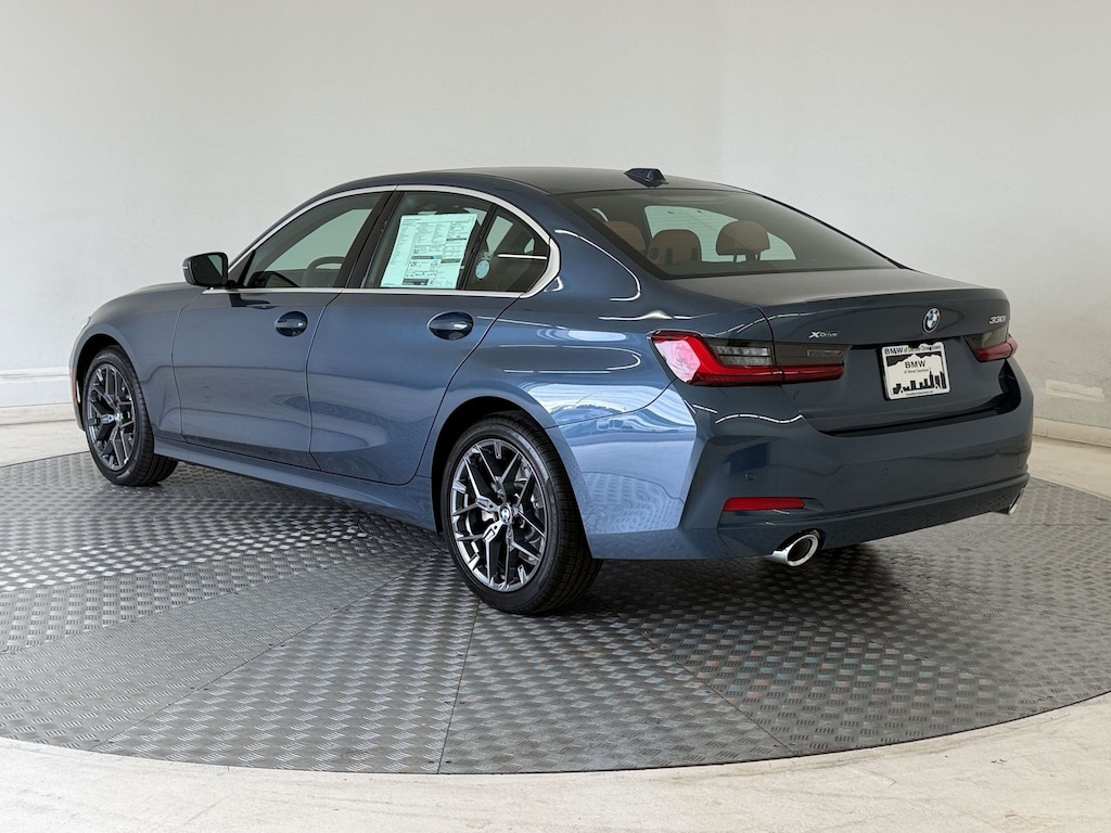 New 2026 BMW 330i xDrive Sedan