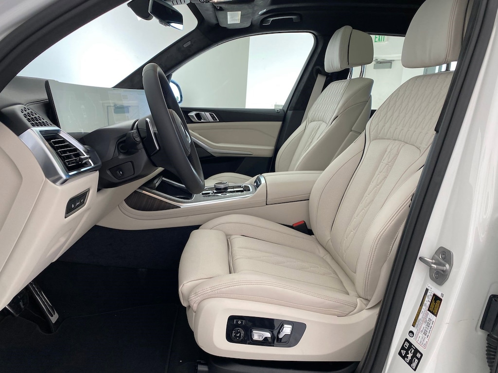 New 2026 BMW X7 xDrive40i SUV