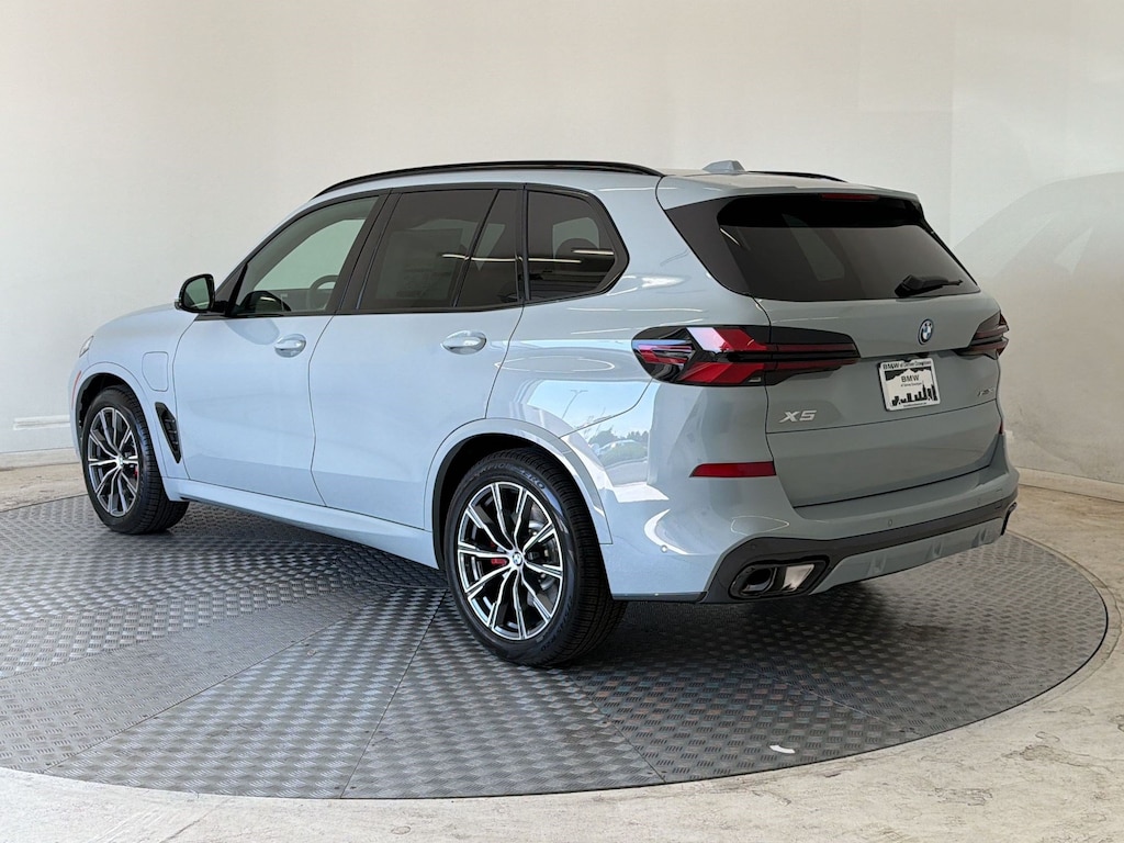 New 2026 BMW X5 PHEV xDrive50e SUV