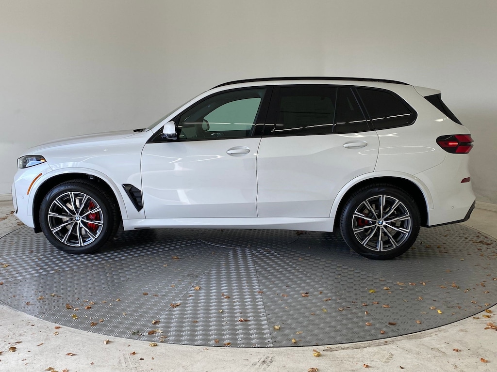 New 2026 BMW X5 xDrive40i SUV