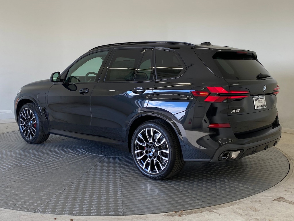 New 2026 BMW X5 PHEV xDrive50e SUV