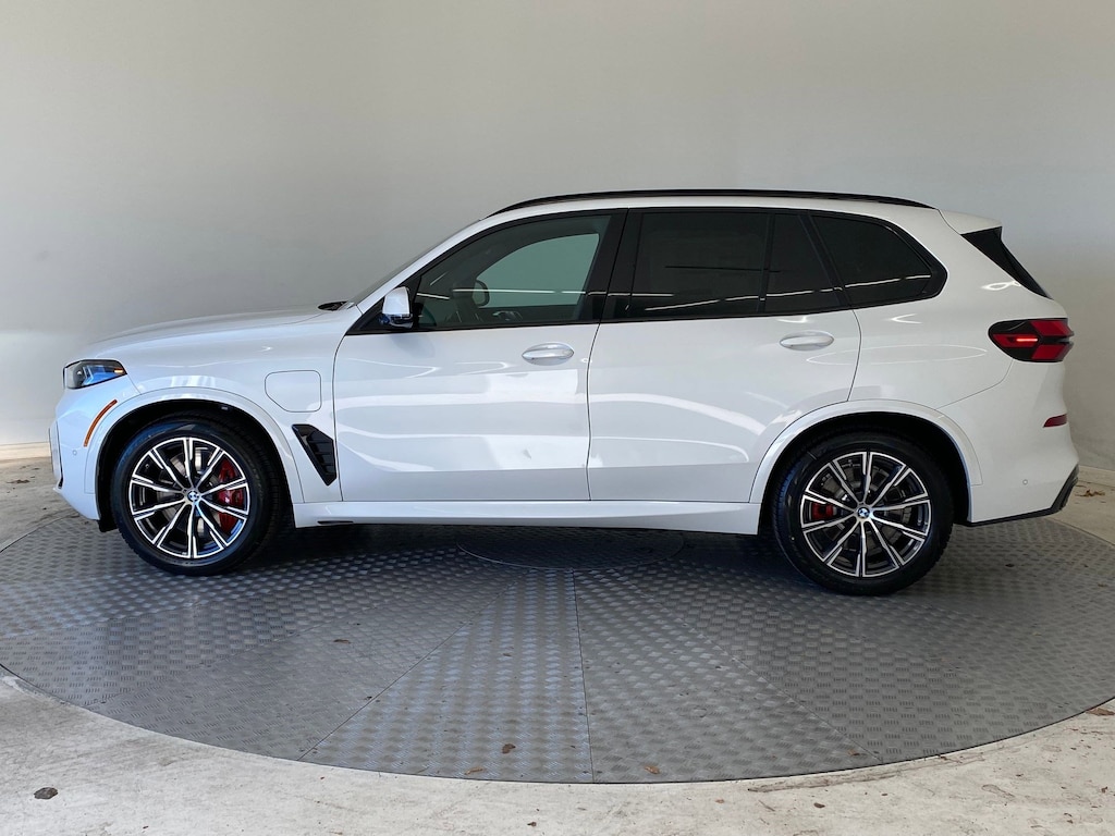 New 2026 BMW X5 PHEV xDrive50e SUV