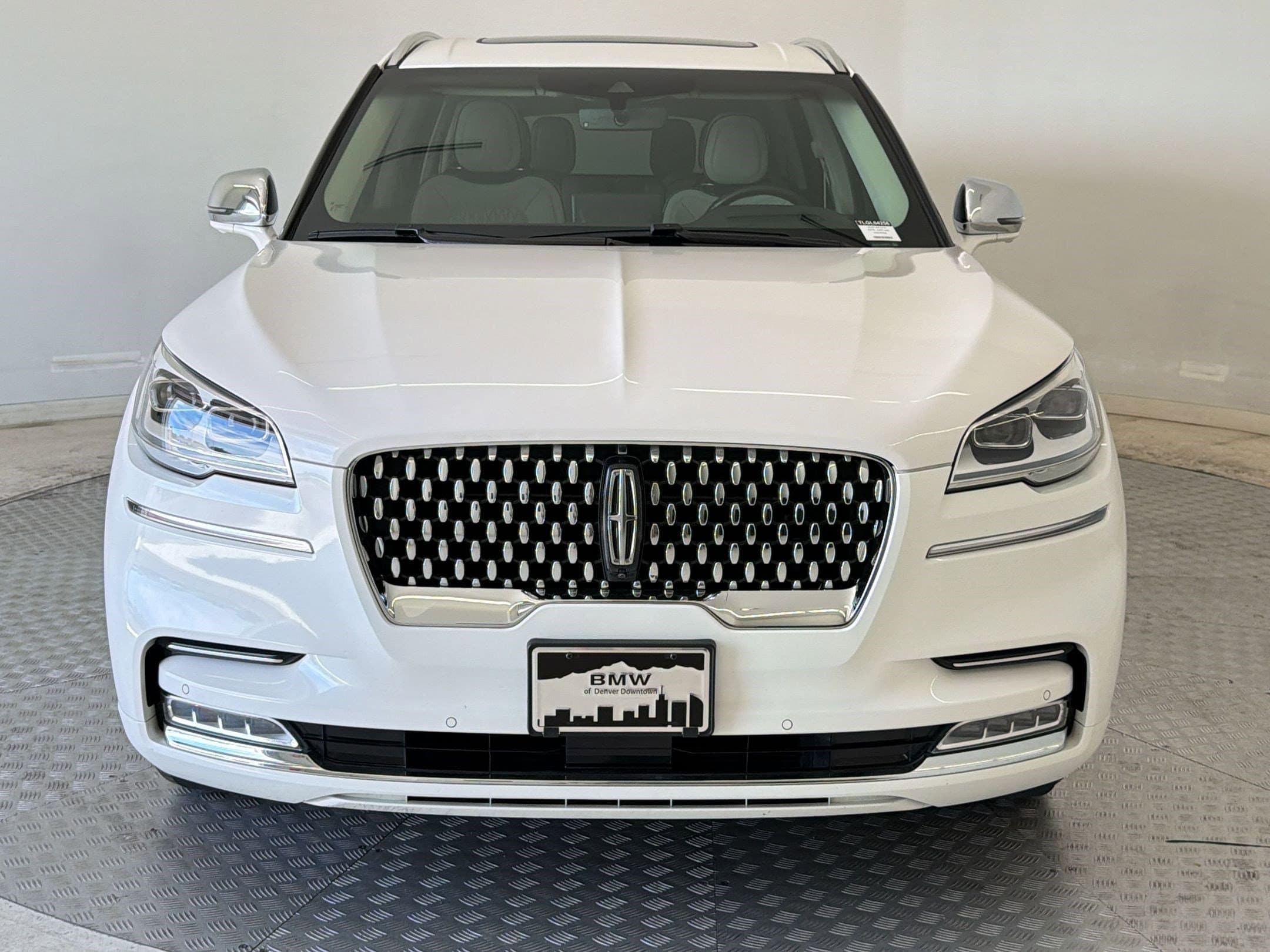 Aviator Black Label SUV