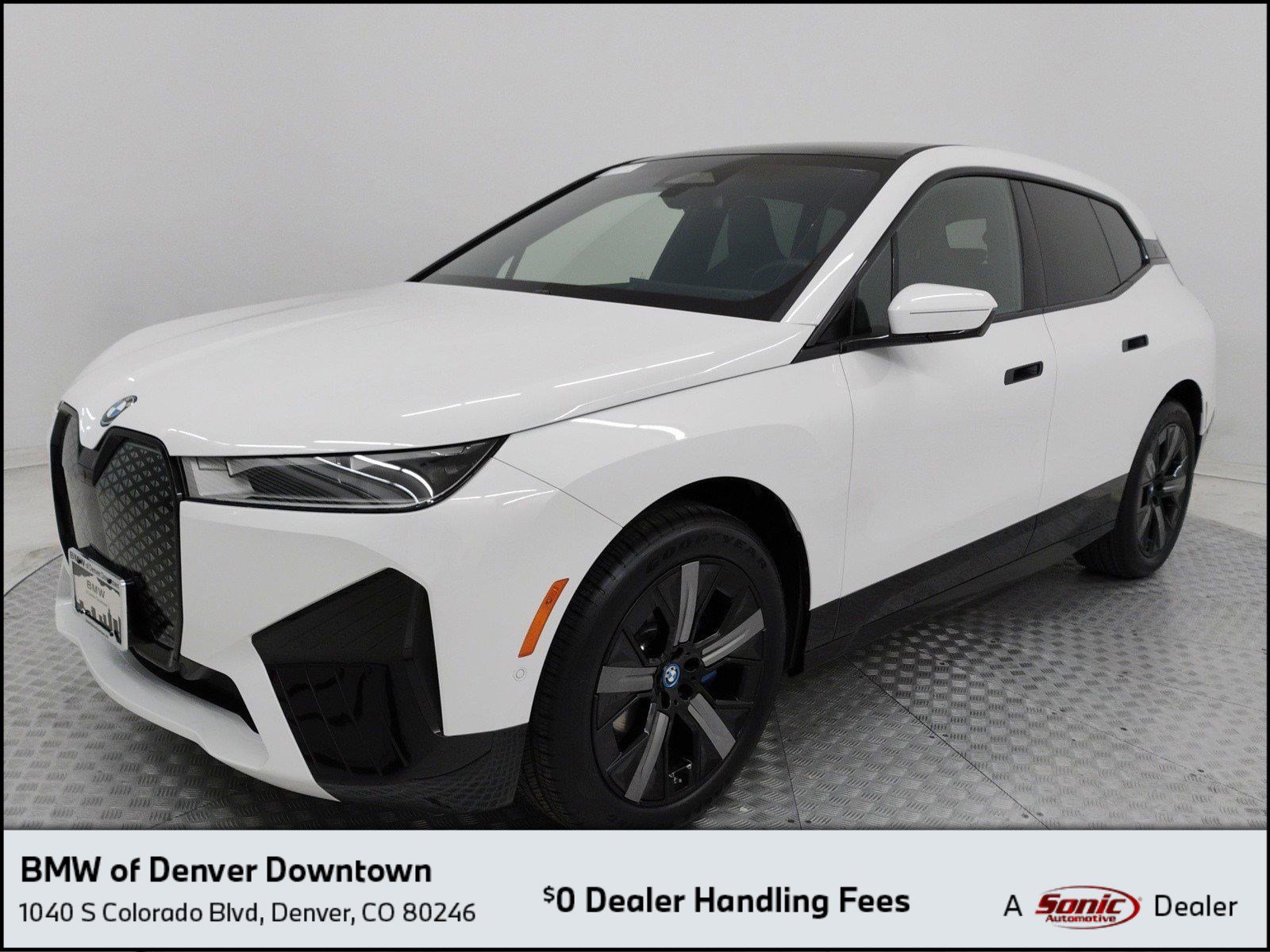 2025 BMW iX xDrive50's photo