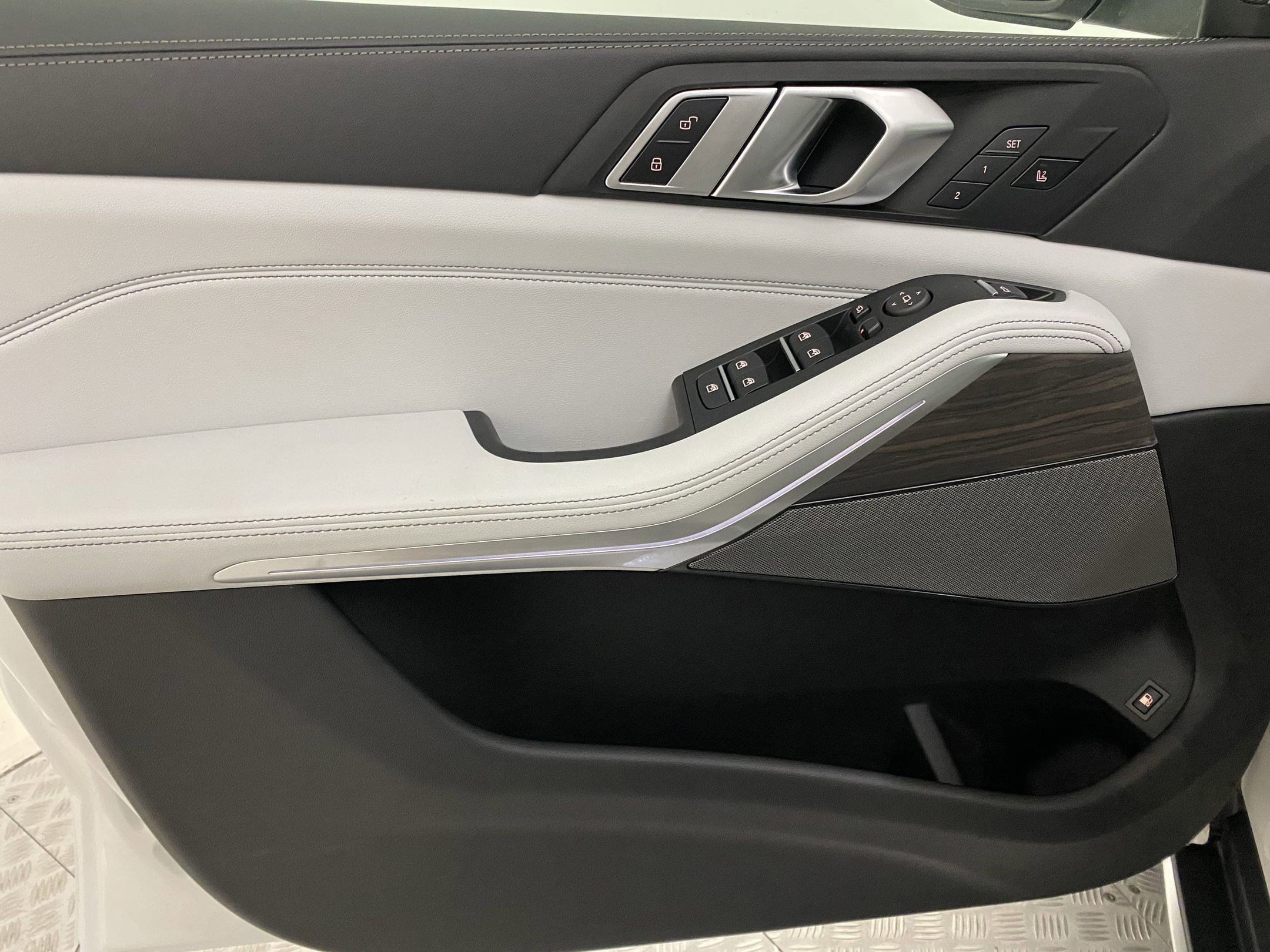 2026 BMW X5 50e - Photo 11