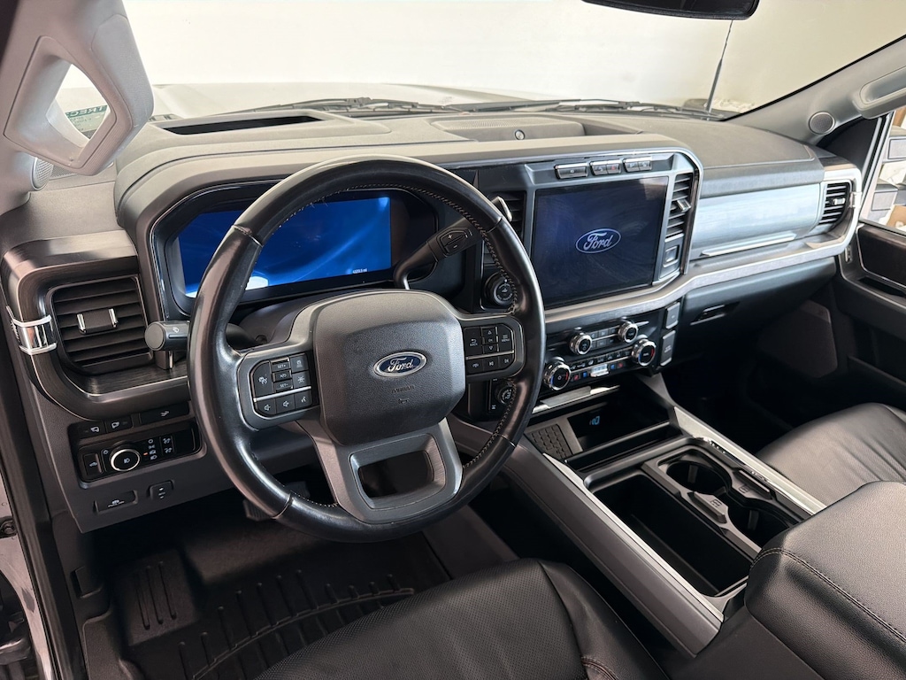 Used 2024 Ford F-250 LARIAT Truck Crew Cab