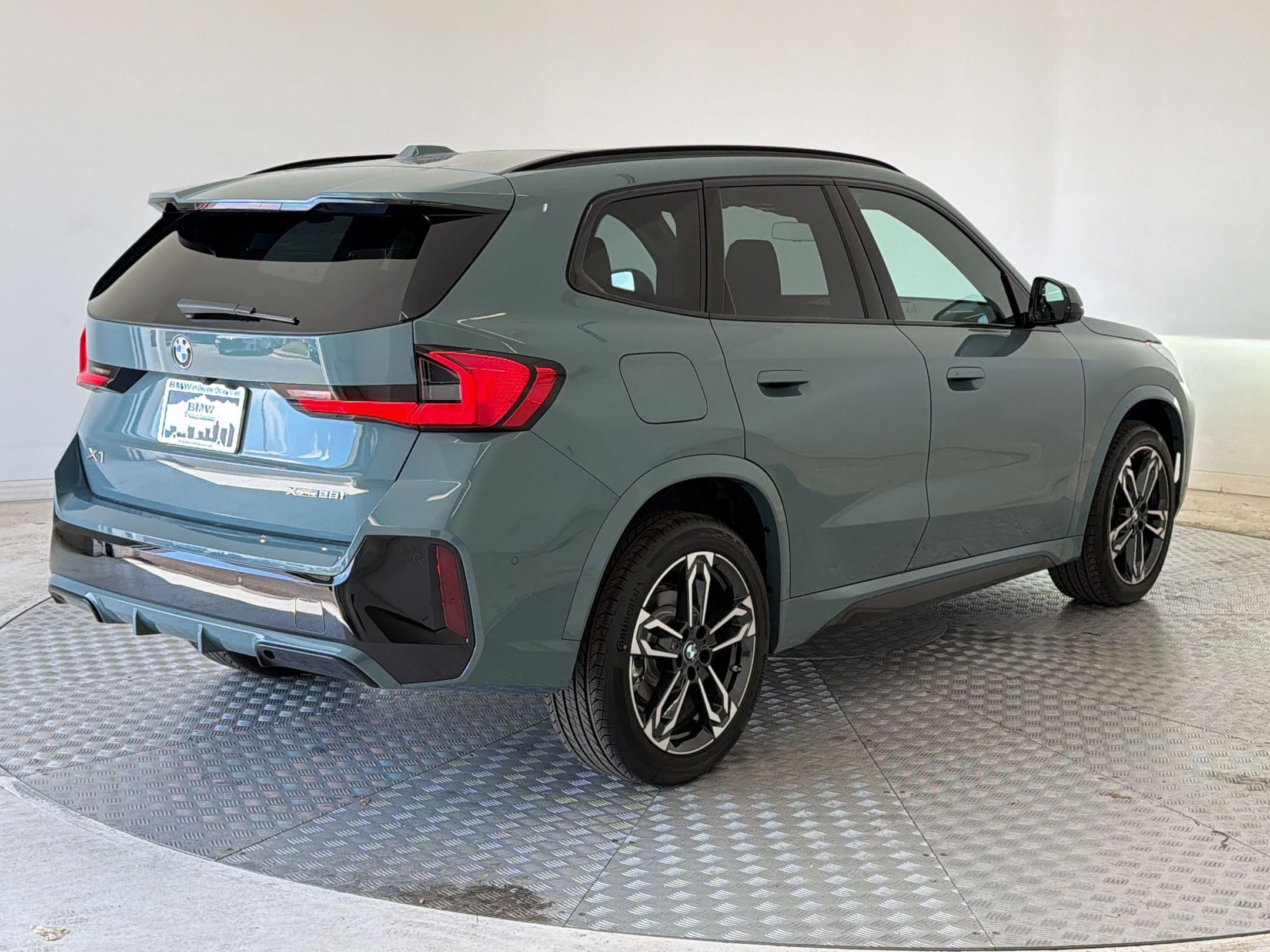 2026 BMW X1 XDrive28i - Photo 9