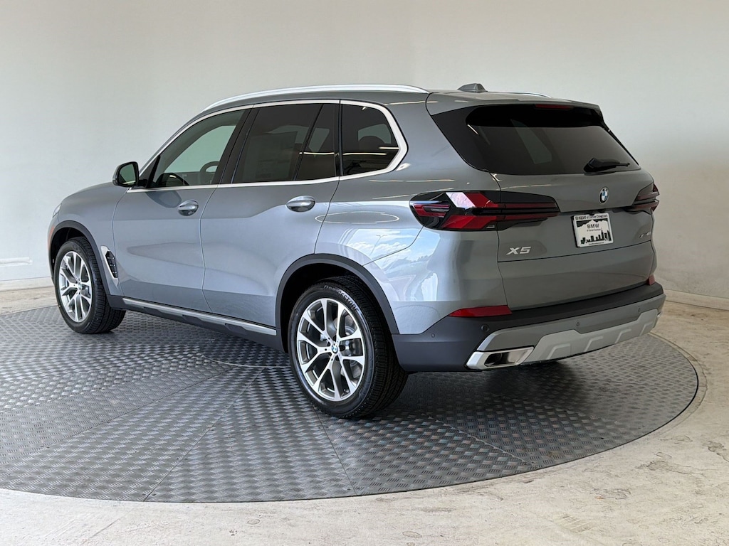 New 2026 BMW X5 xDrive40i SUV