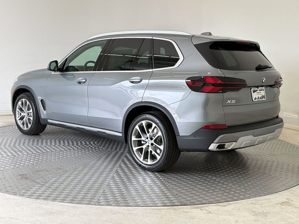 New 2026 BMW X5 xDrive40i SUV