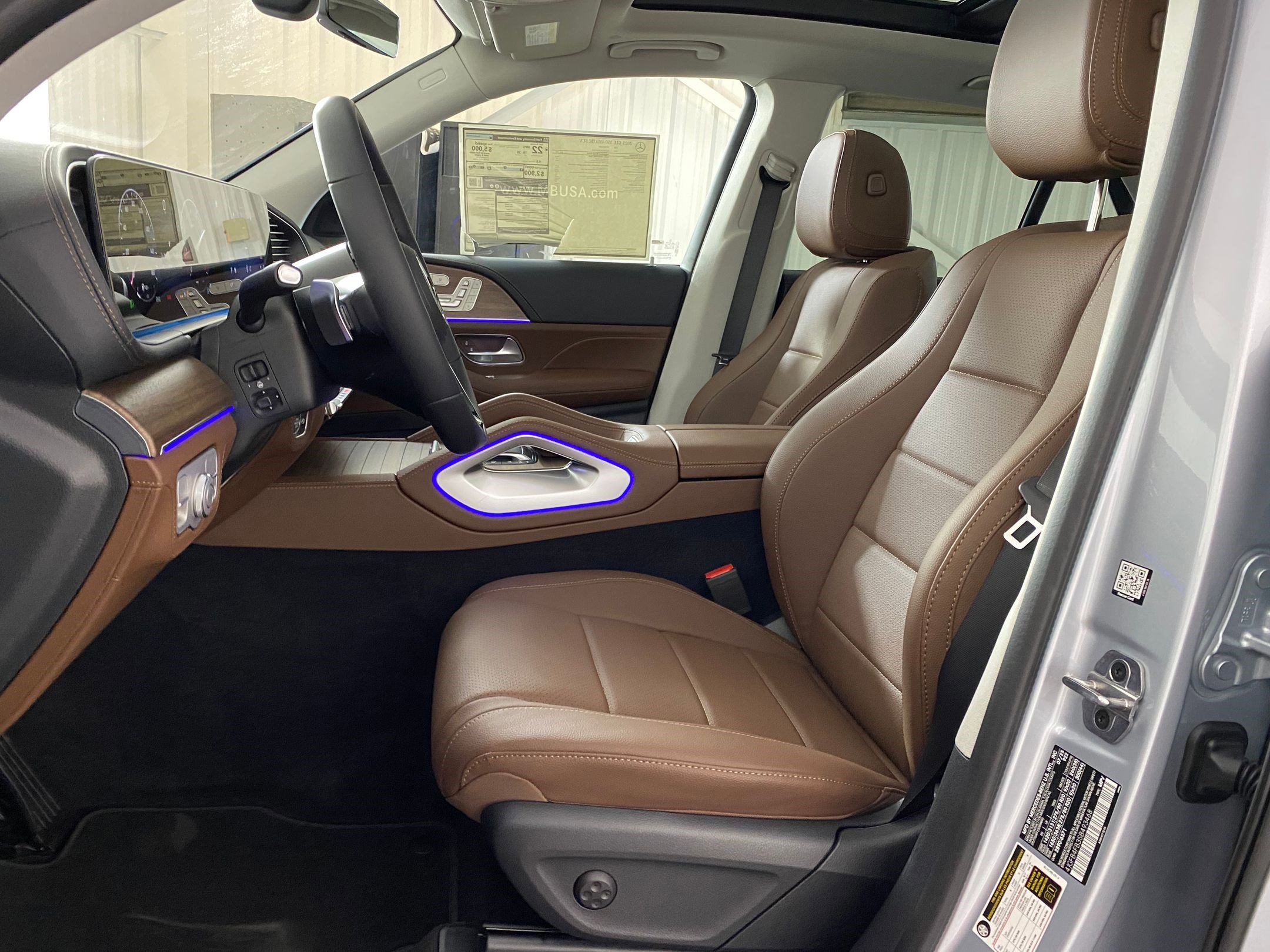 2025 Mercedes Benz GLE 350 4MATIC photo 4