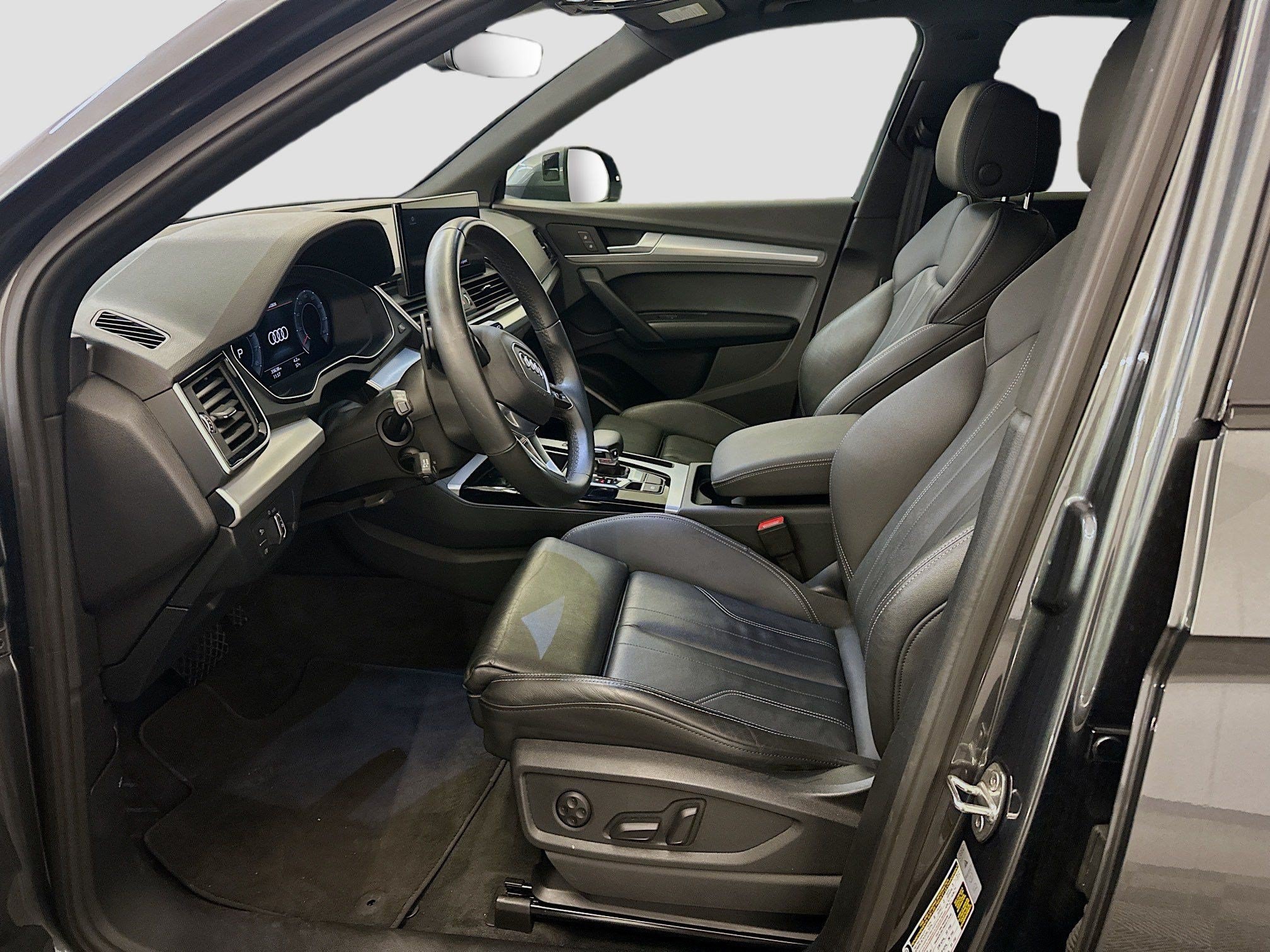 Q5 45 S Line Premium Sport Utility