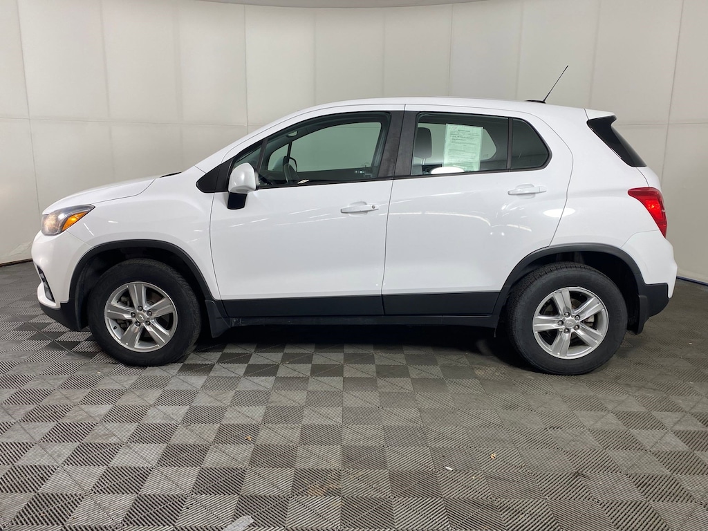 Used 2018 Chevrolet Trax LS SUV