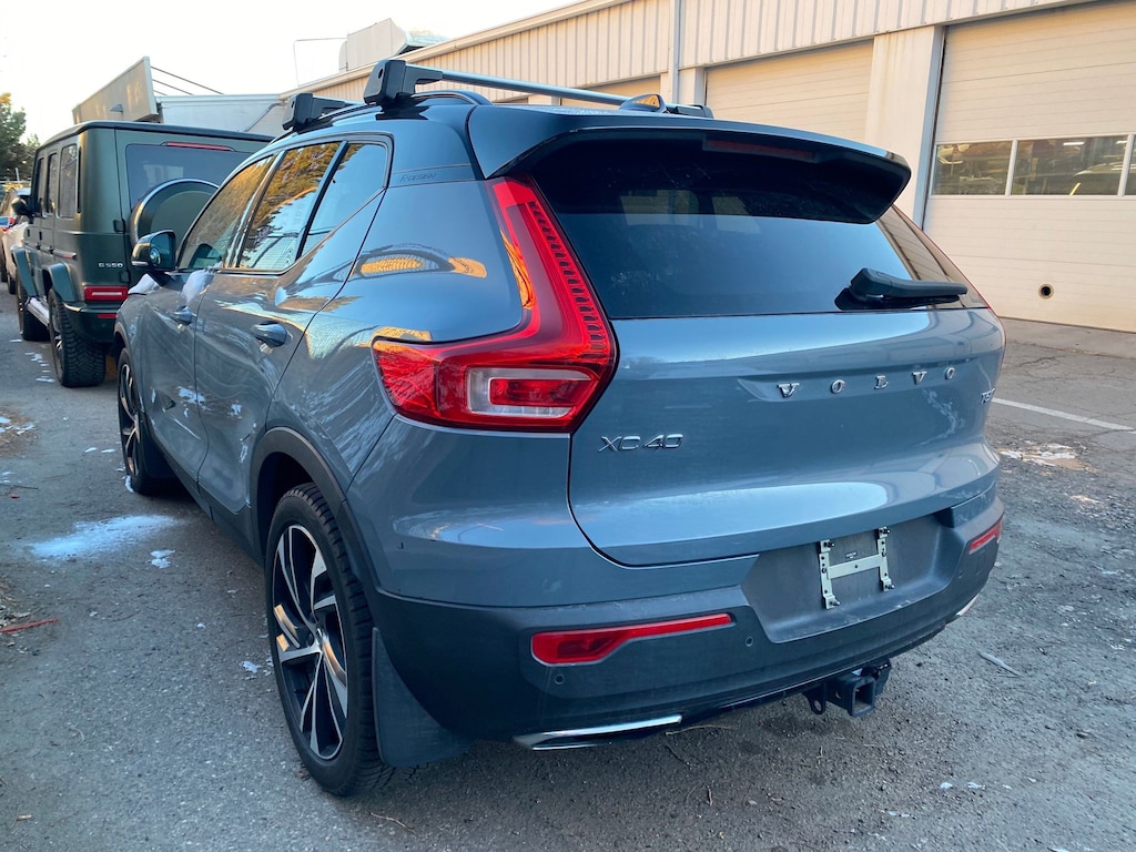 Used 2020 Volvo XC40 R-Design SUV
