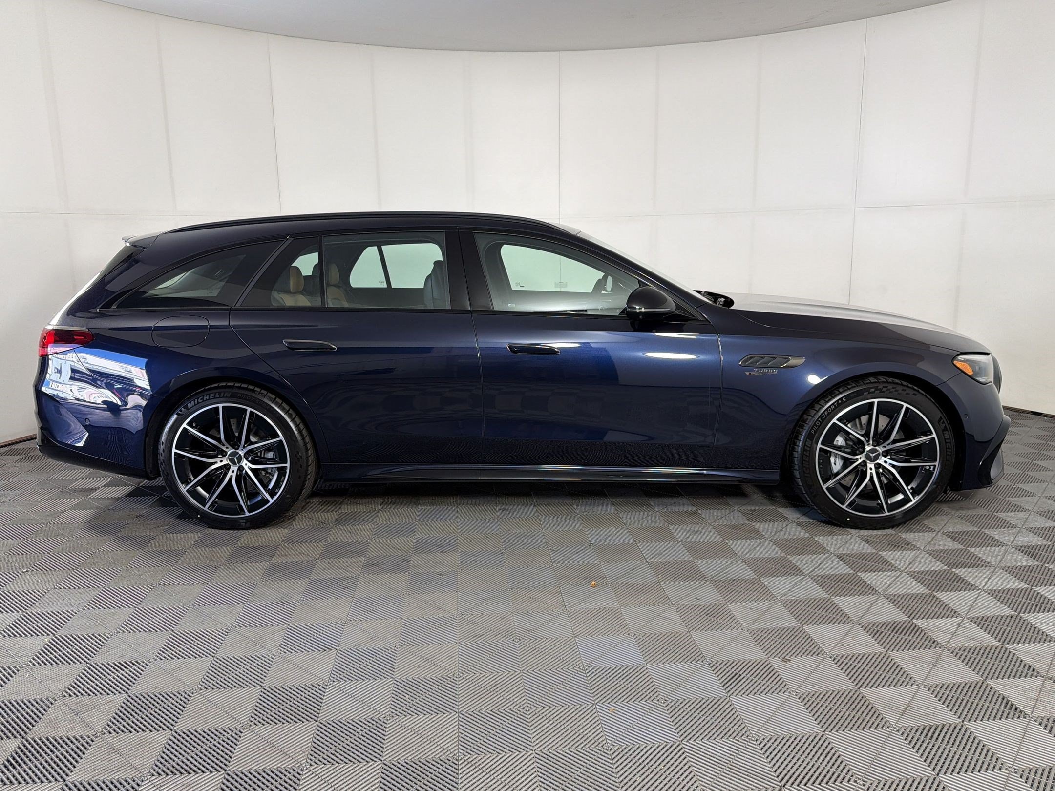 AMG E 53 E Base Wagon