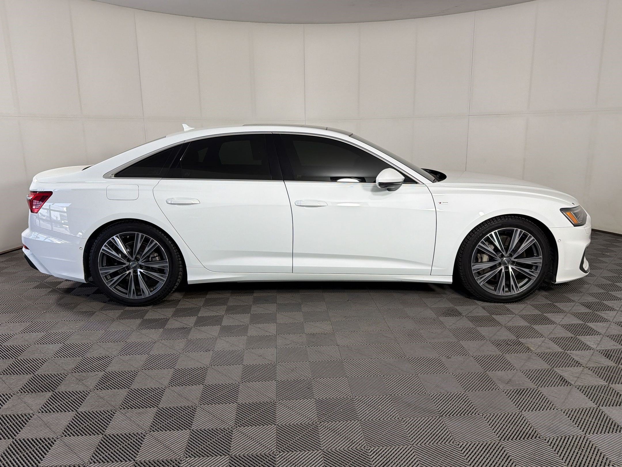 A6 3.0T Premium Plus 4dr Car