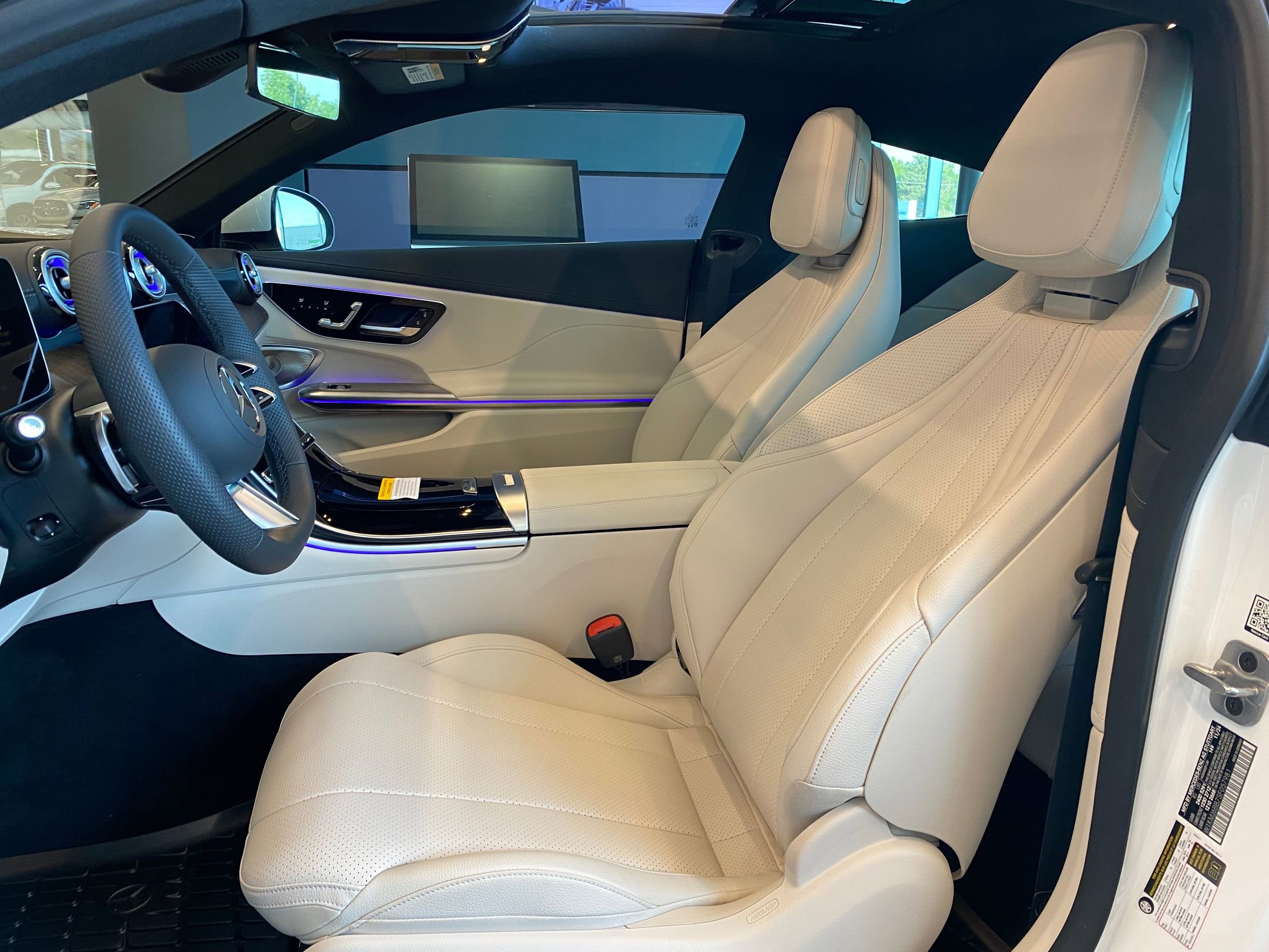 2025 Mercedes Benz CLE 450 4MATIC Coupe photo 3