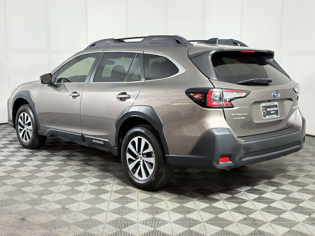 Used 2024 Subaru Outback Premium Sport Utility