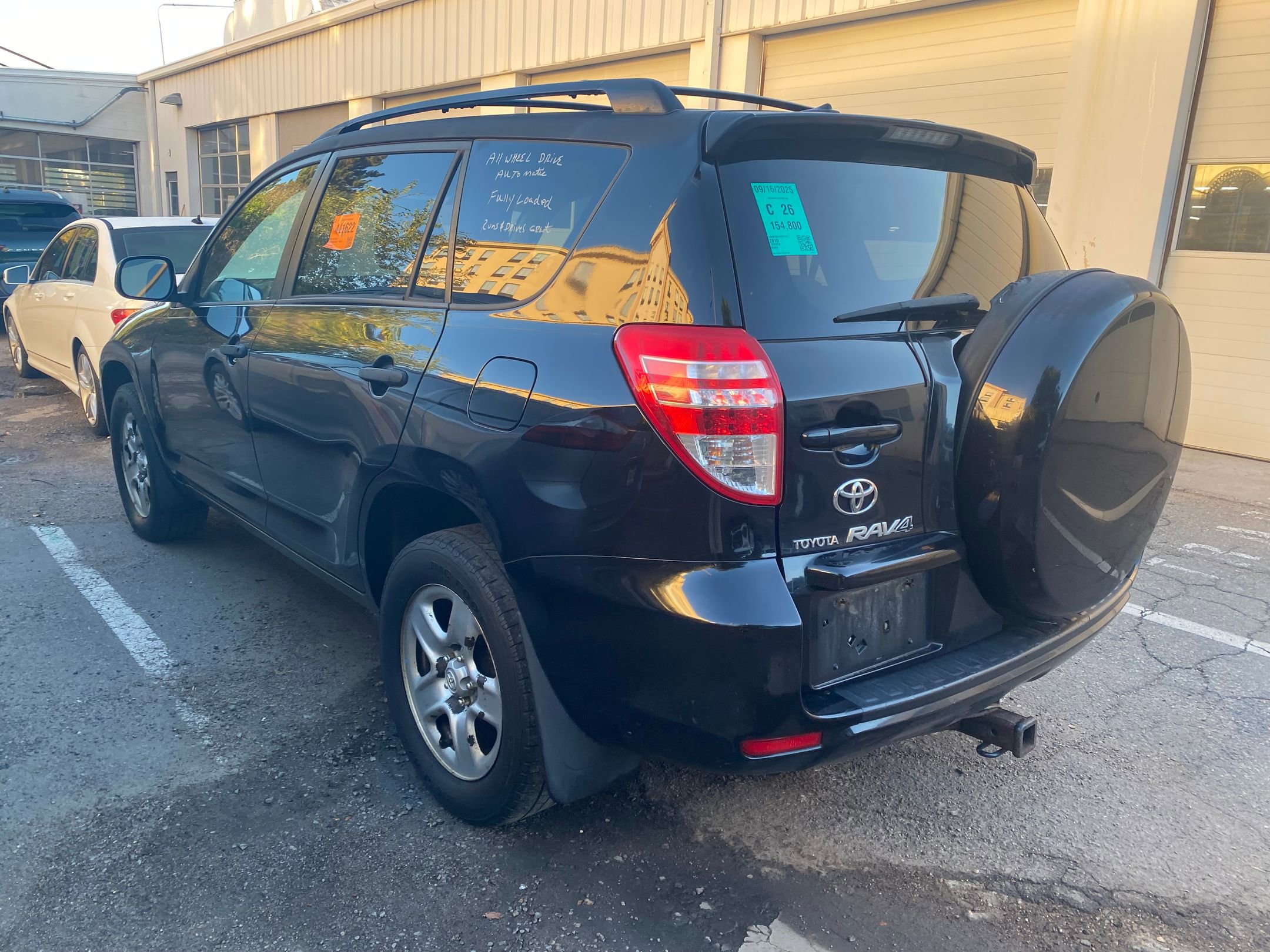 2010 Toyota RAV4 photo 2