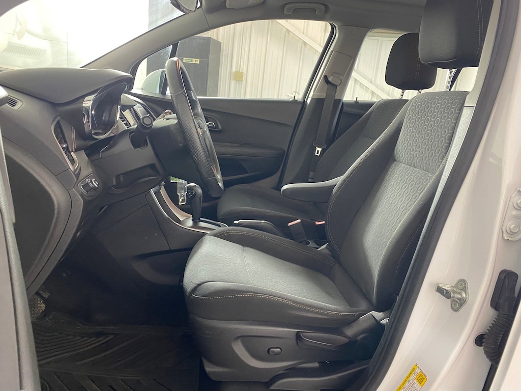 Used 2018 Chevrolet Trax LS SUV